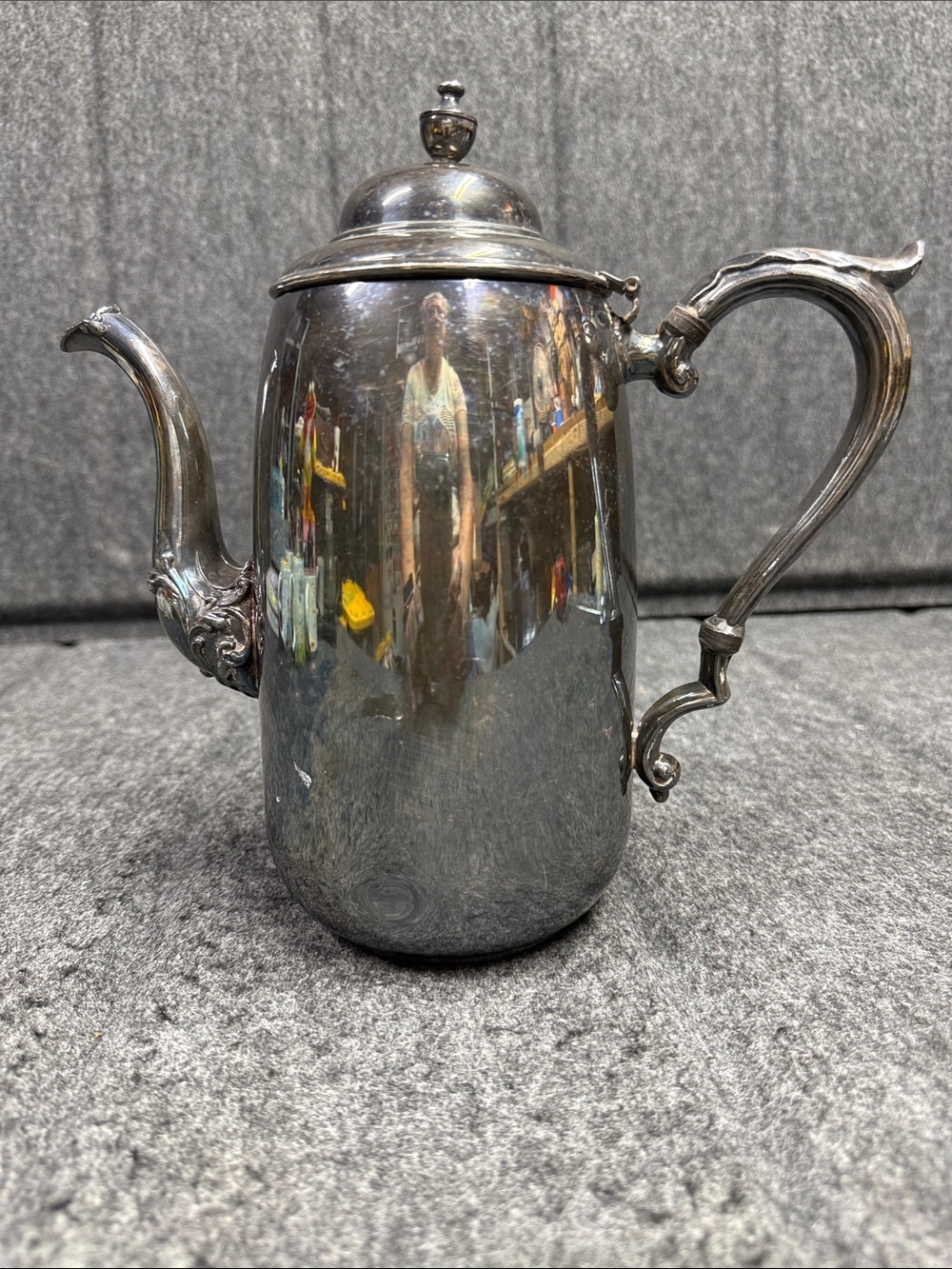 Sheridan Vintage Silvertone Coffee Pot - Classic Shiny Finish